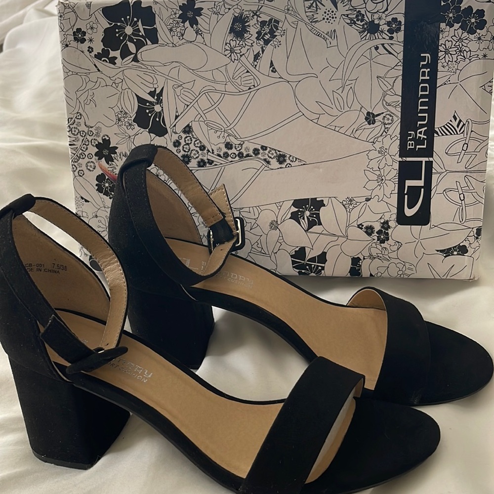 CL by Laundry Jody Sandal NWT